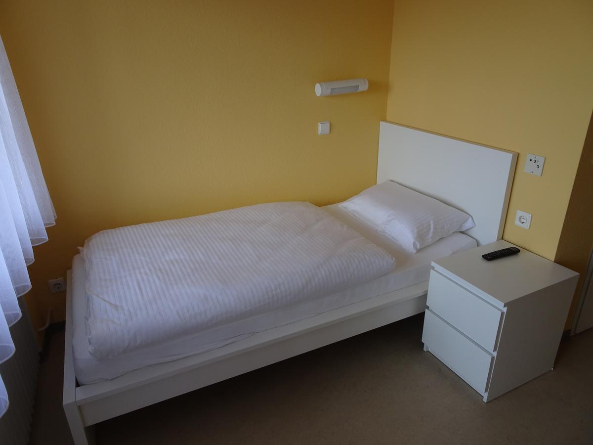 Hotel-Pension Schlossgarten Trippstadt 外观 照片