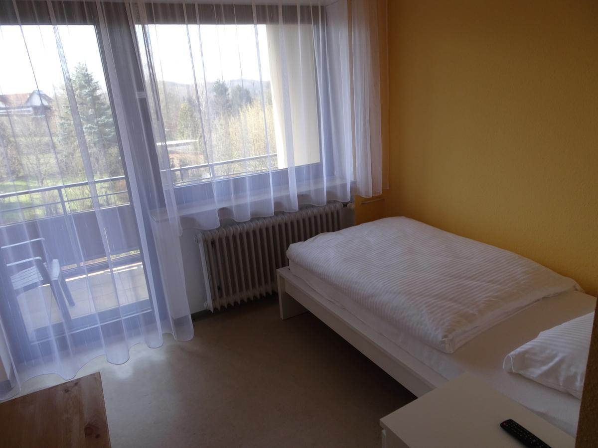 Hotel-Pension Schlossgarten Trippstadt 外观 照片
