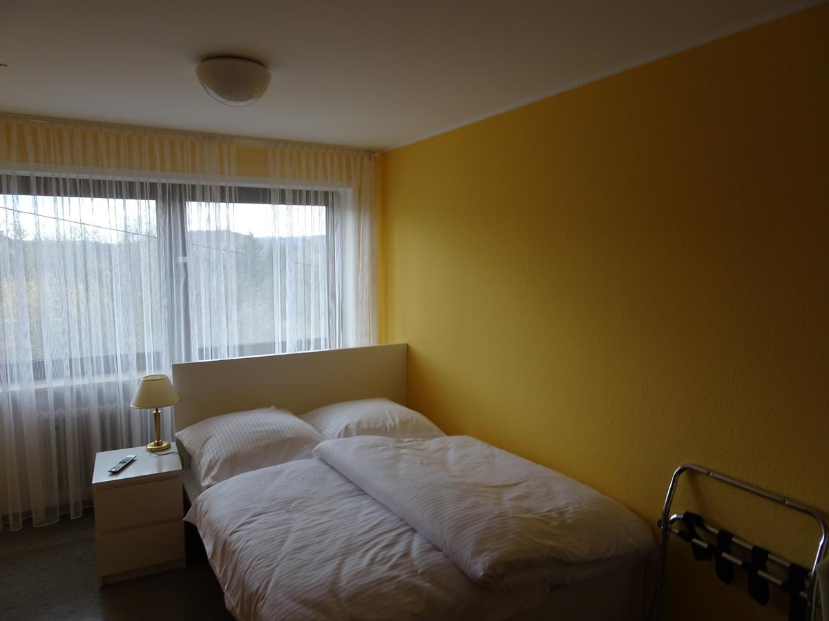 Hotel-Pension Schlossgarten Trippstadt 外观 照片